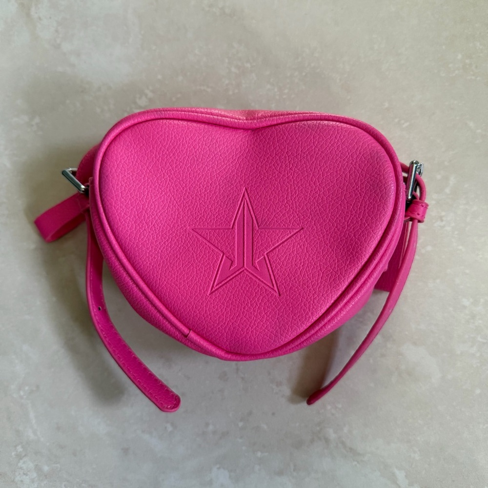 Jefree Star Bright Pink Heart Crossbody Bag with Embossed Star